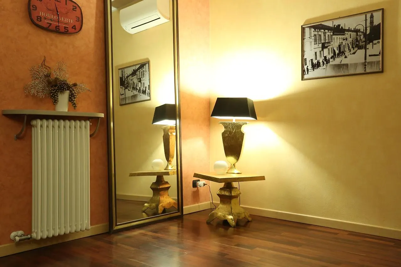 **  Hotel Italia 30 Gorgonzola Italia